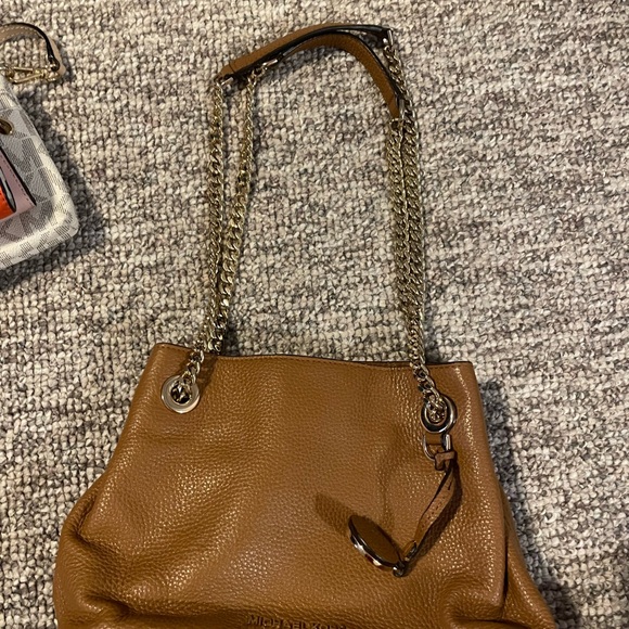 Michael Kors leather shoulder bag - Picture 2 of 5